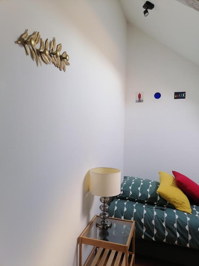 Gite La Maison La Saint-Aubin-d'Aubigne Zewnętrze zdjęcie